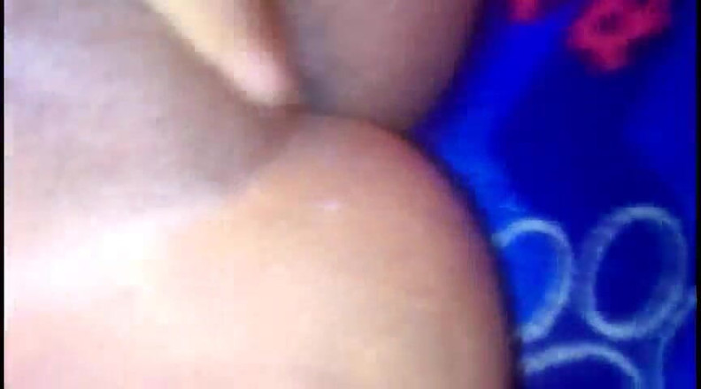 Dorelviss: Sólo brunetka v krajkových tangách masturbuje v 4K