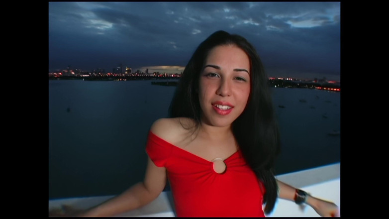 Bewitched!: Sexy brunetka s měkkým velkým zadkem tvrdě a dobře šuká