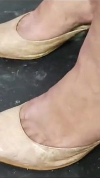 Sborro sulle sue scarpe 3