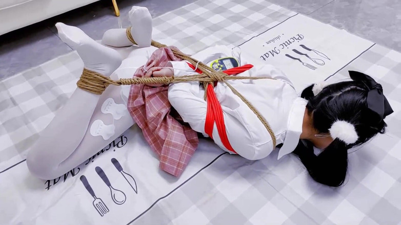 OrangeXXOO: Fille en détresse, partie 23