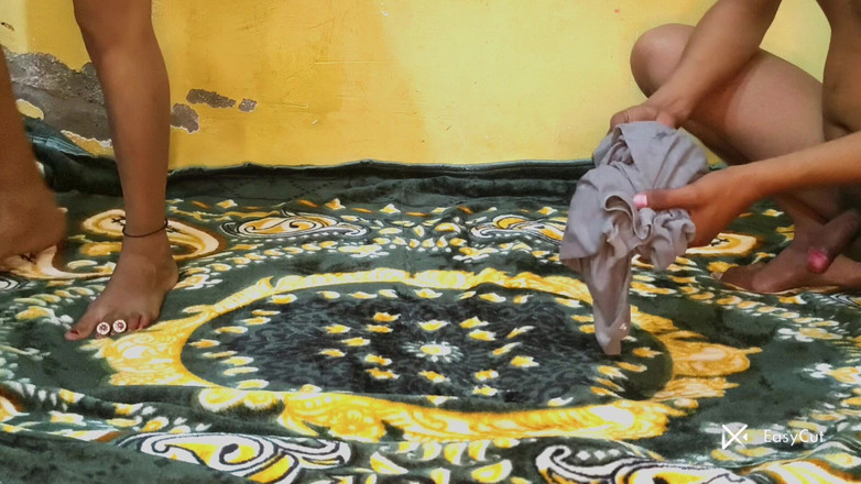 Cheenutimes: Дезі бхабхі вперше в готельному номері