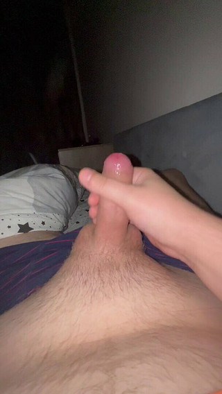 Young cum: Mladý penis stříká v noci
