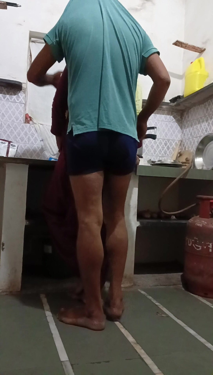 Bhabhi UP: Kitchen Mein Kar Della Bhabhi Ko Choda Suit Salwar Mein
