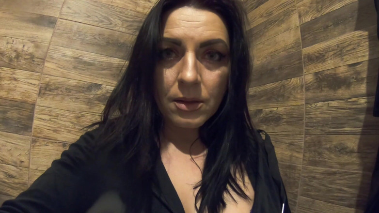 MilfyCalla: Pantimedias rasgadas fetiche - lencería azul, pis de coño en primer...