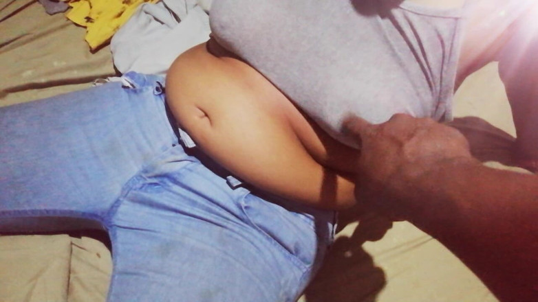 Tina Baby: Moje švagrová mě svádí bez podprsenky, poskakující bradavky