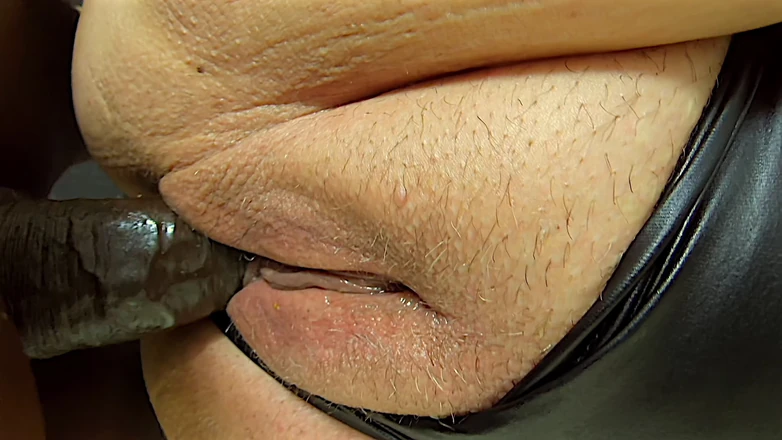 Big juicy ass booty clapper & jamdown: Velký tlustý zadek BBW SSBBW MILF Služka dostane prstění a šukání...