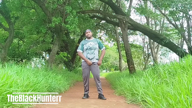 TheBlacKHunterr: 街头手淫