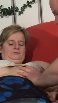 Loira milf lambendo buceta, grande pau chupando masturbação