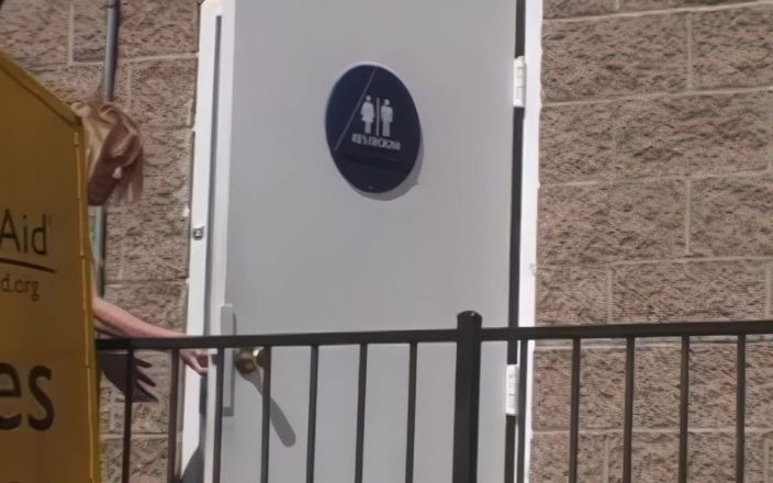 Pervy Studio: Napalone dziewczyny bierze dużego kutasa