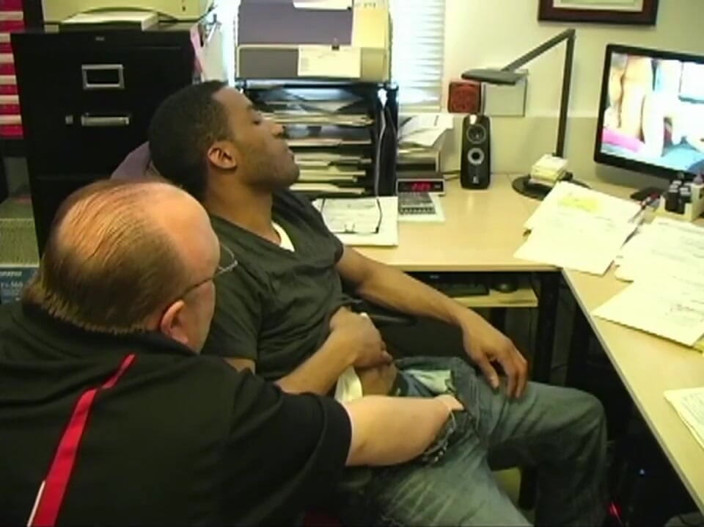 The Great Canadian Male: 과거의 폭발 - Romaine2