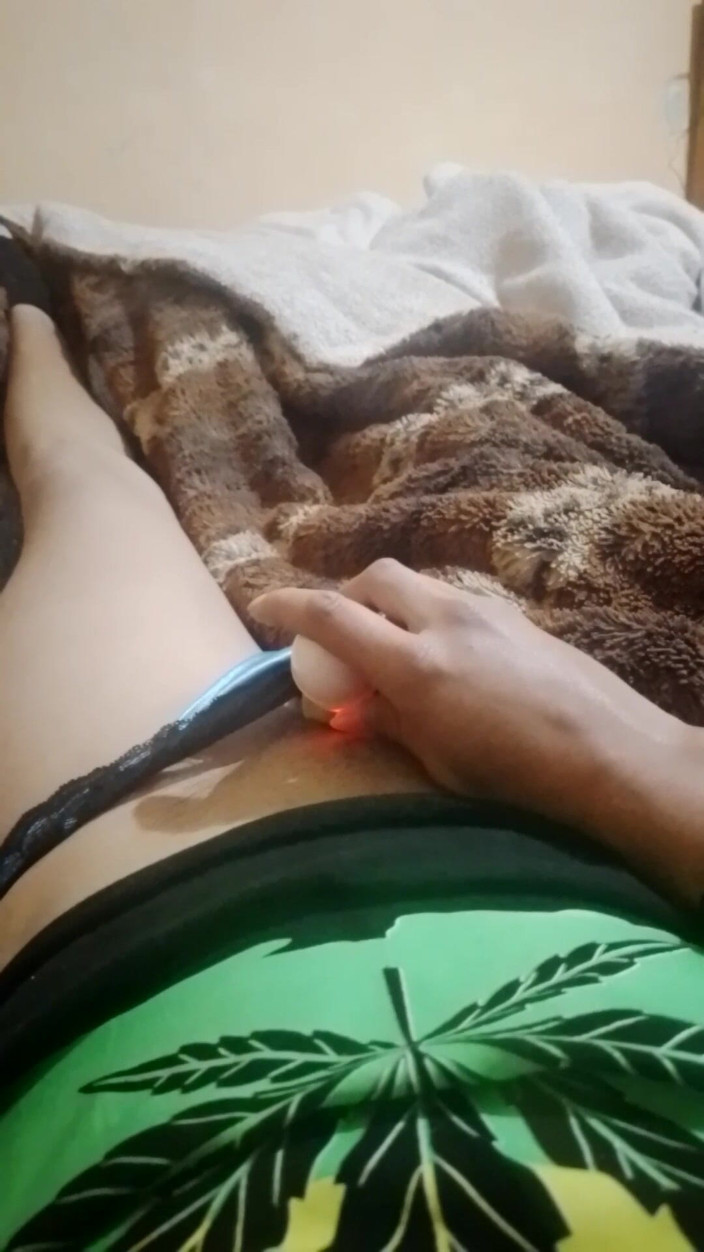 Moon bonny: Masturbace