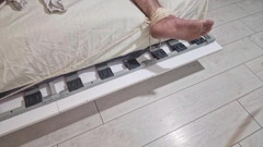 Mistressrola: Dividirlo y atarlo a la cama
