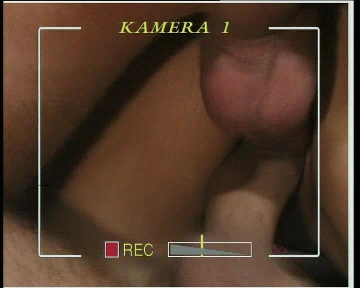 Hardcore German Club: 이 독일 창녀는 Forusome에서 하드코어 따먹혀