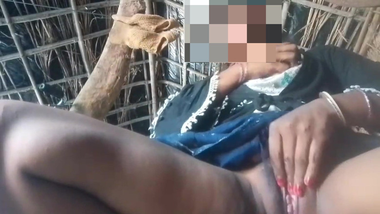 RJ NISHA: Indiana si masturba con un dito nella