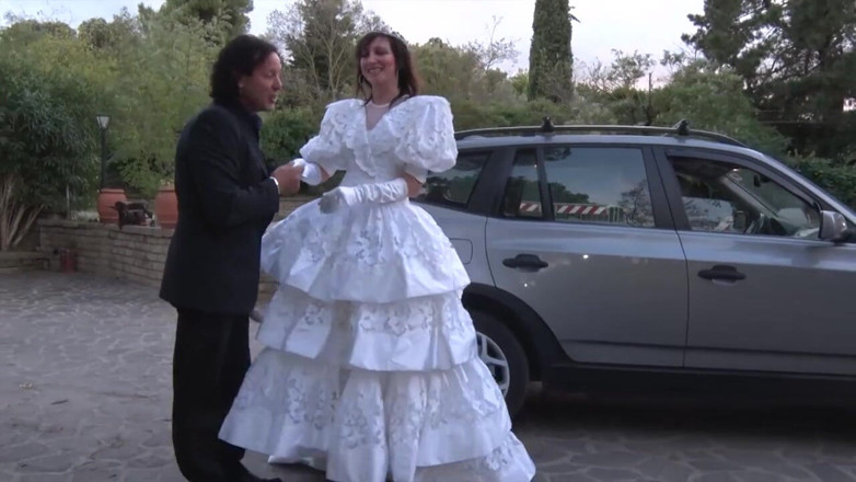 King Of Amateur: Sposa di giorno, Troia di notte