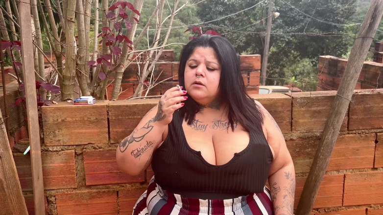 Mary Jhuana: Rustic Views and Confident Energy: Smoking and Exuding