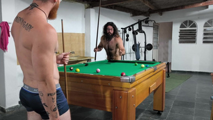 carmonaoficial: Arkadaşlarla çıplak oynamak