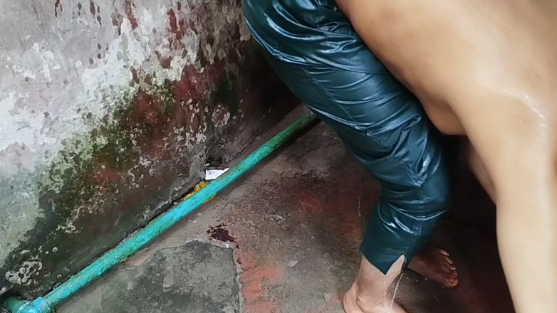 NixLeno: Dziewczyna chłopak łazienka seks Desi Chudai