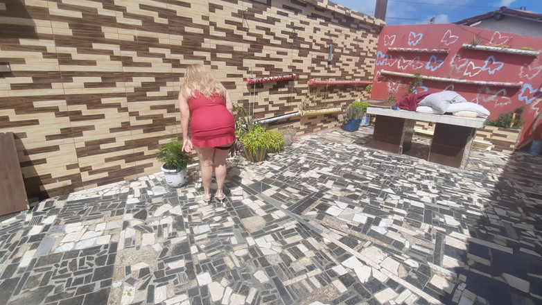 UtopianHumor507: İhtiyaçlı eşim ve kocası sadece video oyunları oynamayı düşünüyordu.