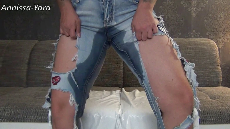 Sinika Skara: In My Torn Jeans Pissed - Natural and Pure