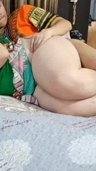 インドの義理の息子が継母とセックス