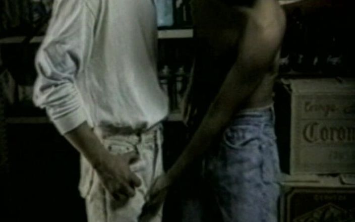 Gay RetroX VHS: 燃えるような男性の喜びの狩り #3