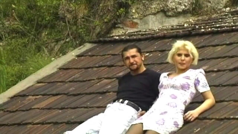 My German Amateurs: Rubia amateur toma polla en techo al aire libre