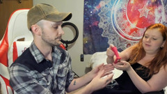 Sin Spice by Sophia Sinclair and Jasper Spice: Animour desempacando el consolador en bragas y la masturbación