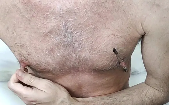 Philip Oxford: Extreme Nipple Clamping Stretching Causing Me to Squirt 4 Ruined Cumloads