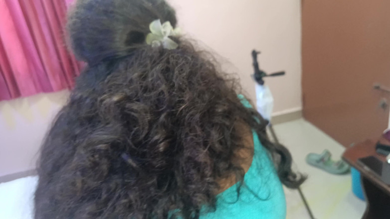 Laxi ammu: Cute housewife
