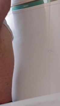 Ich War Nackt in Der Küche Und Wartete Auf Meinen Vater