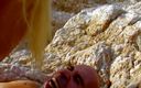 French X: Blonde engel geneukt in het poesje op het strand