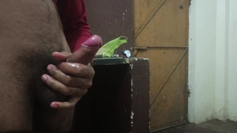 Brijesh 270: Nevlastní bratr masturbuje sám