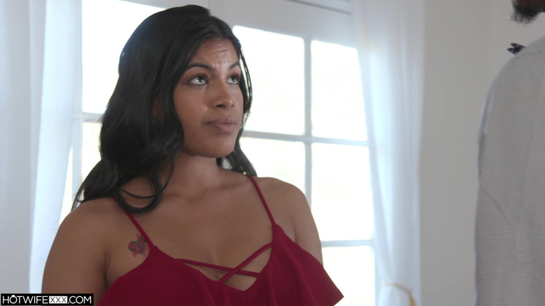 HotwifeXXX: Red Hot Maya Farrell Seduces Her Private Dancer