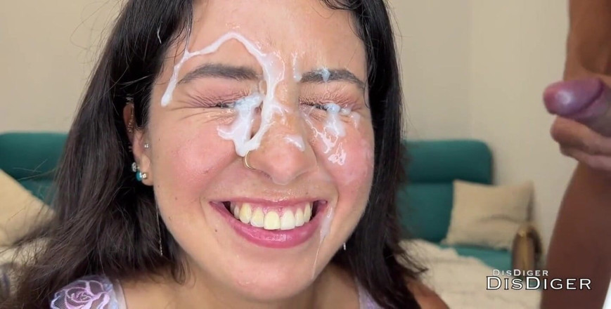 Dis Diger: Tổng hợp cumshot trên mặt và trong miệng