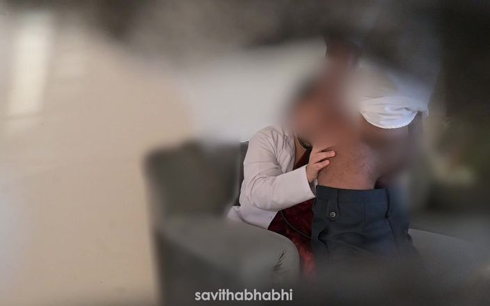 savithabhabhi: Dokter wanita nyepong kontol pasien di rumah sakit