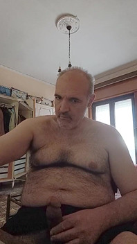การรูดควยแข็งของเธออย่างสงบสุขมันเสียวแค่ไหน! Mp4