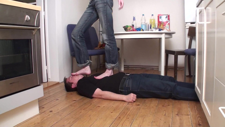 Foot Girls: Beautiful teen tramples slave's face on the floor