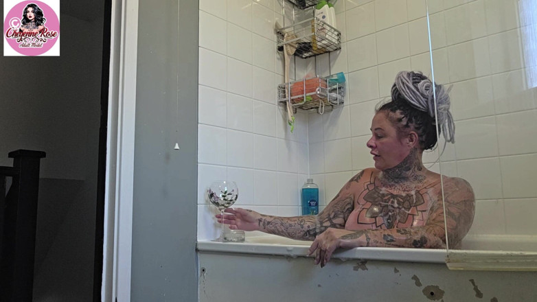 Cheyenne Rose 80: Přijďte relaxovat s Chey! Kouření fetiš