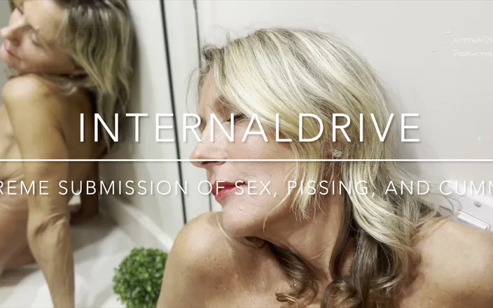 InternalDrive: Extrémní podání sexu, pissing a cumming