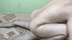 Pakistani CoupleX: Indická Desi Bhabhi kulatý zadek tvrdě ošukaná sousedem Hindi Audio část 2