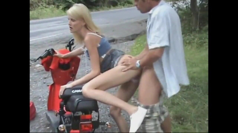 DEUTSCHLAN PORNO XXX: Перегляд на відкритому повітрі - 3 серія