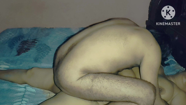Lustykajolbhabhi: 在法律屋操嫂子