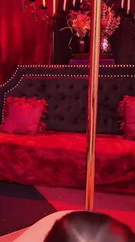 Gemolken, abgelassen und von einer Stripperin dominiert - Sydney Screams Manipuliert und fickt dich pOV