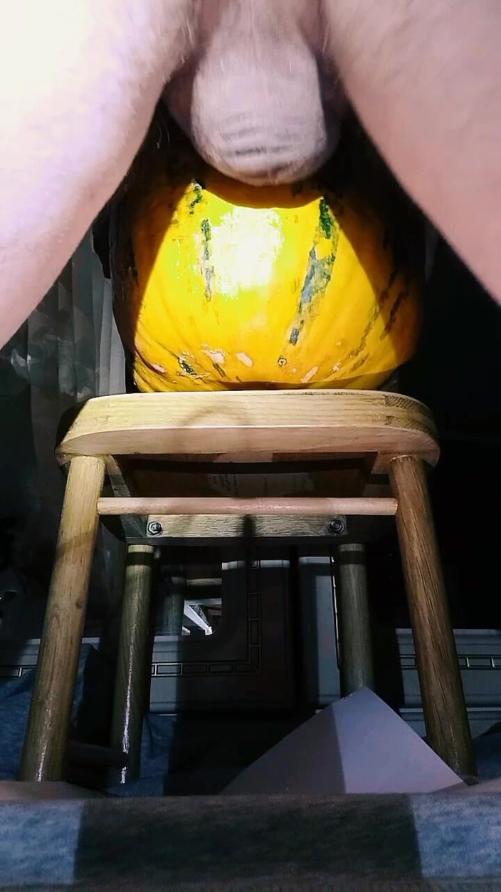 White Ukrainian Dick: Ich liebe verdammte Kürbisse!