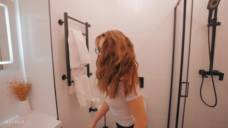 Lily Cute: Juicy Apartment Manager Fixes My Pipe Hands-on Inspection!