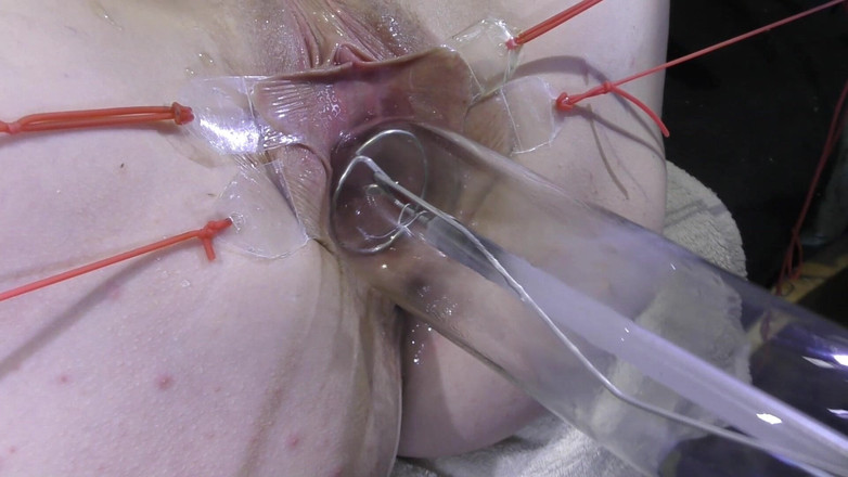 deep keely: Uzak Yayılmış Vajina Yakın Çekimde Lambayla 1000watt