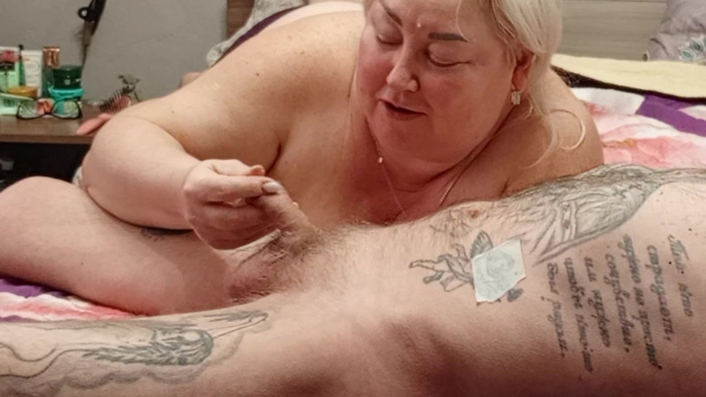 Zona901: Crot di tenggorokan ibu tiriku