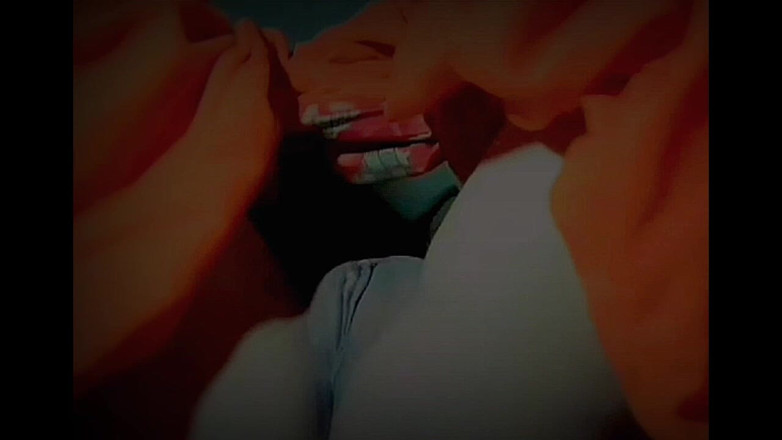 TricolorMusic3: Regardez la vidéo nue d’une Indienne déshabillée. Cette célèbre fille...