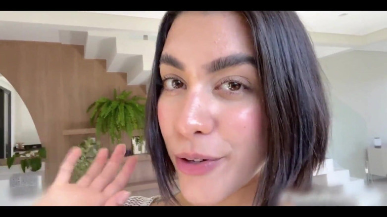 Fablazed: Pancutan mani atau Kencing? Dia teruja untuk ditangkap oleh jiran-jiran!